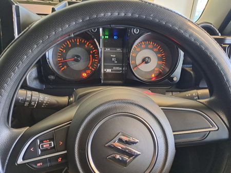 2025-Suzuki-Jimny-15-GL_11