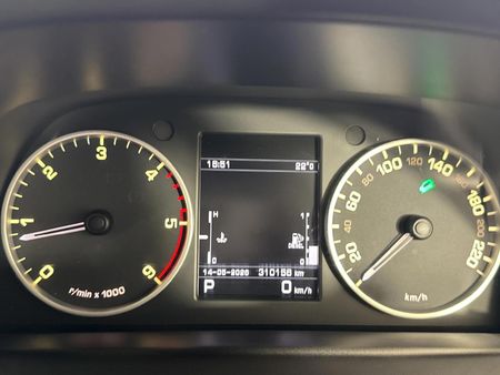 2012-Land-Rover-Discovery-4-30-TD-SD-V6-SE_2