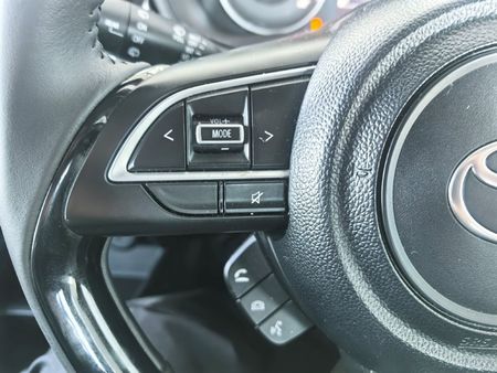 2026-Toyota-Starlet-Cross-15XS-Auto_14