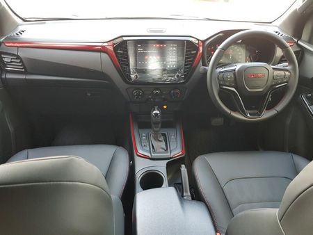 2026-Isuzu-D-Max-19-DDI-HR-X-Rider-Auto-Double-Cab_6