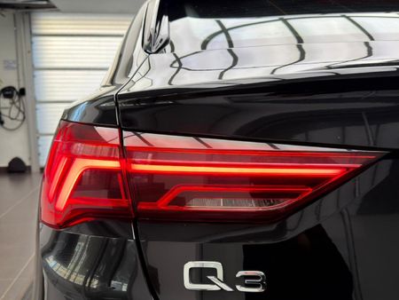 2025-Audi-Q3-Sportback-35TDI-Urban-Edition_14