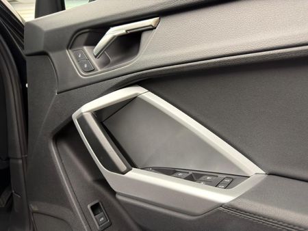 2025-Audi-Q3-Sportback-35TDI-Urban-Edition_21
