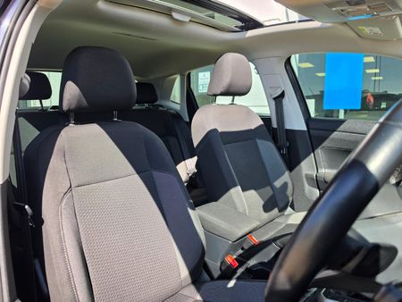 2022-Volkswagen-Polo-10-TSI-Life-Auto-DSG_13