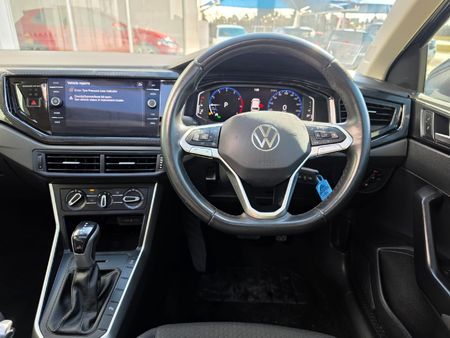 2022-Volkswagen-Polo-10-TSI-Life-Auto-DSG_16