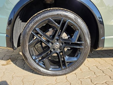 2026-Volkswagen-Tiguan-14TSI-R-Line_11
