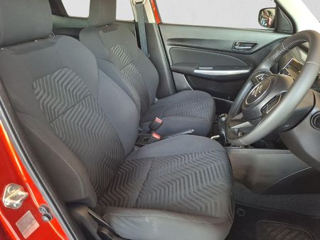 2021-Suzuki-Swift-12-GLX_15