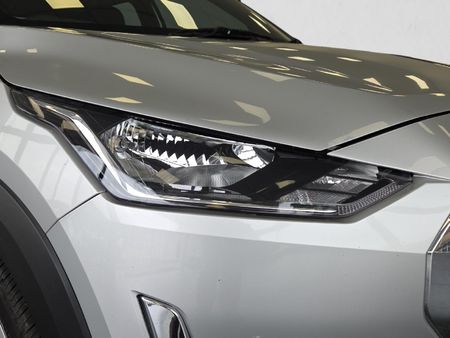 2024-Nissan-Magnite-10-Visia_8