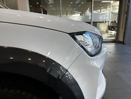 2022-Isuzu-D-Max-30-DDI-V-Cross-HR-Auto-Double-Cab_12