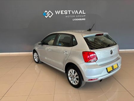2024-Volkswagen-Polo-Vivo-16-Life_9