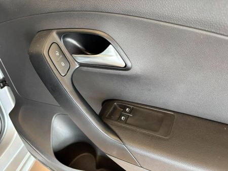 2024-Volkswagen-Polo-Vivo-16-Life_17