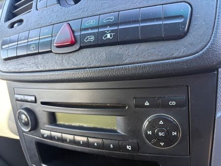 2010-Mercedes-Benz-Vito-DIESEL-115-CDi-CREW-BUS-6-SEATER_8