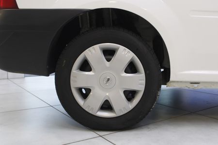 2024-Nissan-NP200-16_10