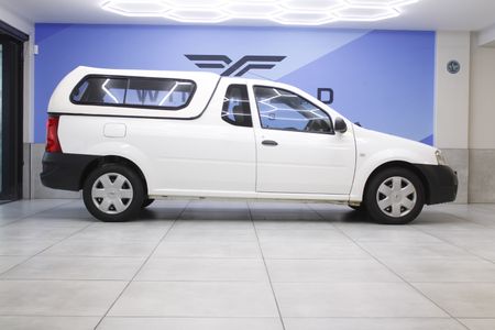 2024-Nissan-NP200-16_7