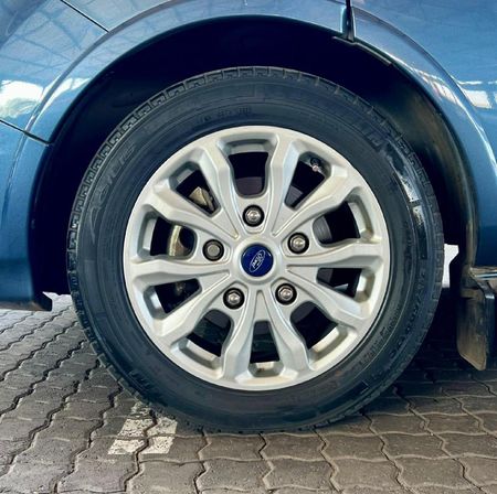 2024-Ford-Tourneo-Custom-LTD-20-TDCi-Auto-136KW_8