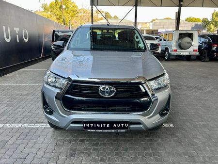 2021-Toyota-Hilux-24-GD-6-Raised-Body-Raider-Double-Cab_7