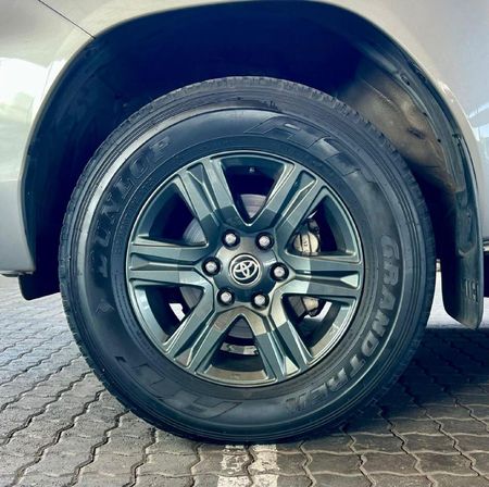 2021-Toyota-Hilux-24-GD-6-Raised-Body-Raider-Double-Cab_8