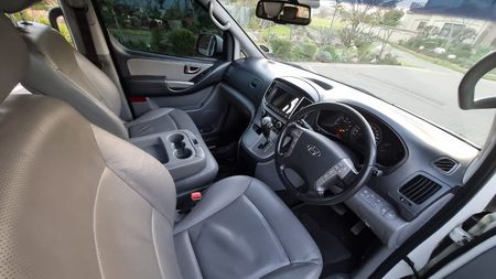 2020-Hyundai-H-1-Hyundai-H1-9-Seater-Auto-25-CRDi_19