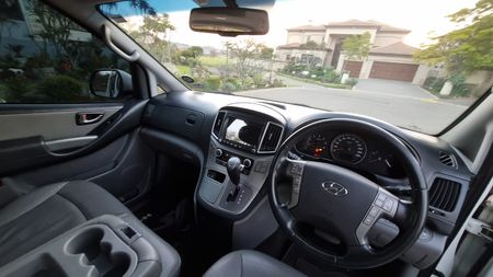 2020-Hyundai-H-1-Hyundai-H1-9-Seater-Auto-25-CRDi_20