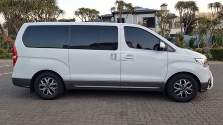 2020-Hyundai-H-1-Hyundai-H1-9-Seater-Auto-25-CRDi_7
