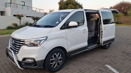 2020-Hyundai-H-1-Hyundai-H1-9-Seater-Auto-25-CRDi_8