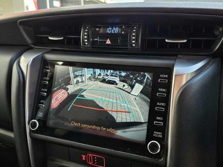 2024-Toyota-Fortuner-24-GD-6-RB_12