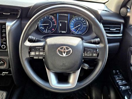 2024-Toyota-Fortuner-24-GD-6-RB_14