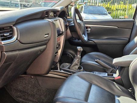 2024-Toyota-Fortuner-24-GD-6-RB_15