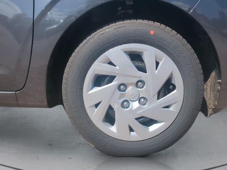 2026-Hyundai-Grand-i10-10-Motion_9