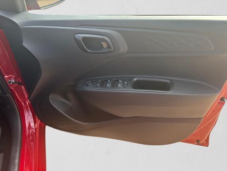 2026-Hyundai-Grand-i10-10-Motion_11