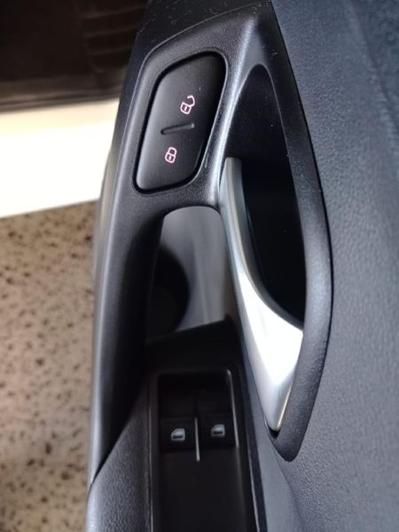2026-Volkswagen-Polo-Vivo-14-Xpress-Panel-Van_25