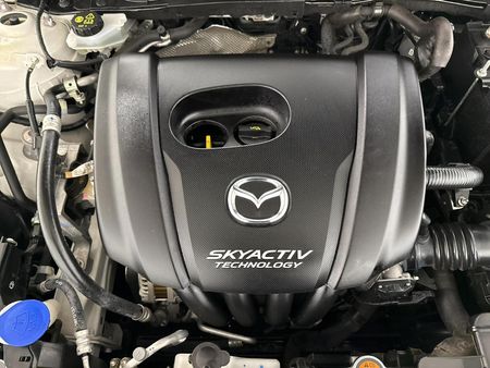 2019-Mazda-2-15-Active-5-dr_10