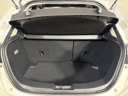 2019-Mazda-2-15-Active-5-dr_11
