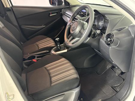 2019-Mazda-2-15-Active-5-dr_8