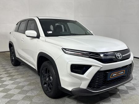 2024-Toyota-Urban-Cruiser-15-XS_16
