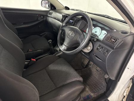 2002-Toyota-Corolla-140i_9