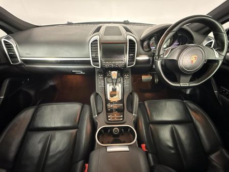 2012-Porsche-Cayenne-S-Auto_1