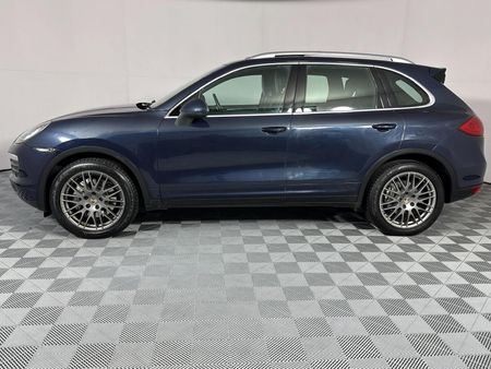 2012-Porsche-Cayenne-S-Auto_20
