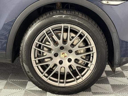 2012-Porsche-Cayenne-S-Auto_4