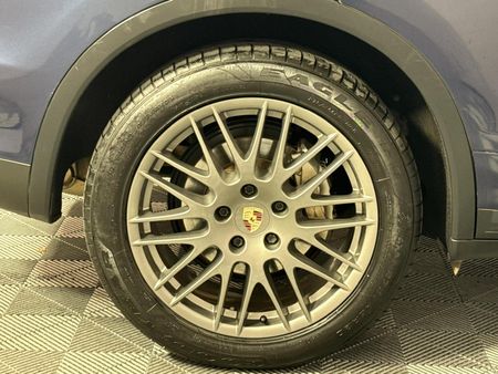 2012-Porsche-Cayenne-S-Auto_6