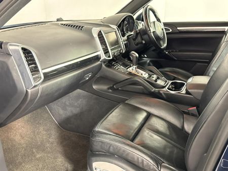 2012-Porsche-Cayenne-S-Auto_7