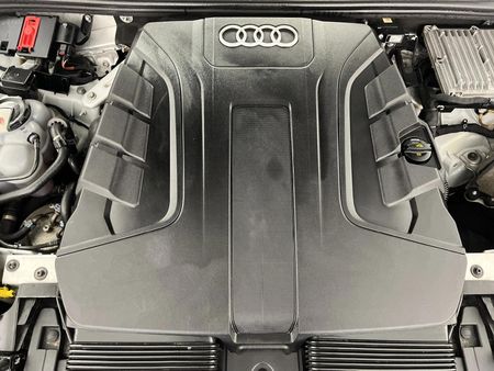 2019-Audi-Q8-45-TDI-quattro-Auto_11