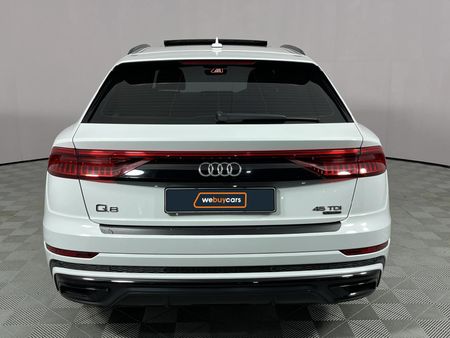 2019-Audi-Q8-45-TDI-quattro-Auto_16