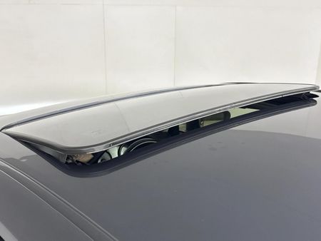 2018-Lexus-ES-250_10