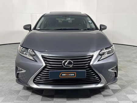 2018-Lexus-ES-250_13