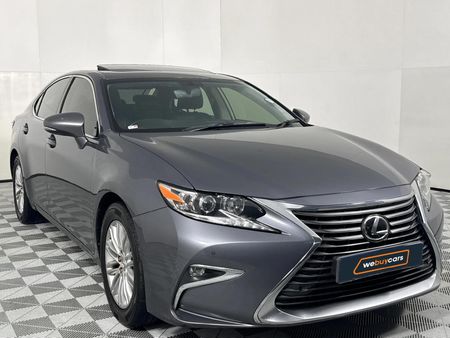 2018-Lexus-ES-250_14