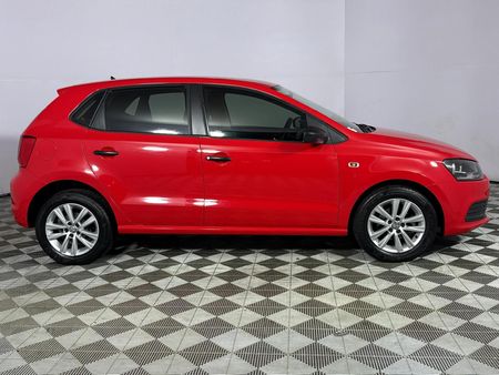 2021-Volkswagen-Polo-Vivo-14-Trendline-5-dr_16
