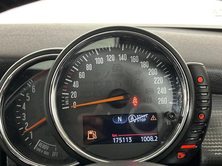 2016-MINI-Hatch-Cooper-5-dr_2