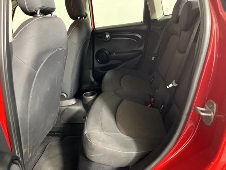 2016-MINI-Hatch-Cooper-5-dr_3