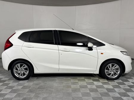2016-Honda-Jazz-12-Comfort-Auto_6
