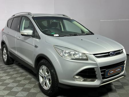 2015-Ford-Kuga-15-EcoBoost-Ambiente_15